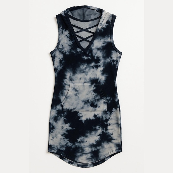 No boundaries tie-dye dress - Picture 1 of 6